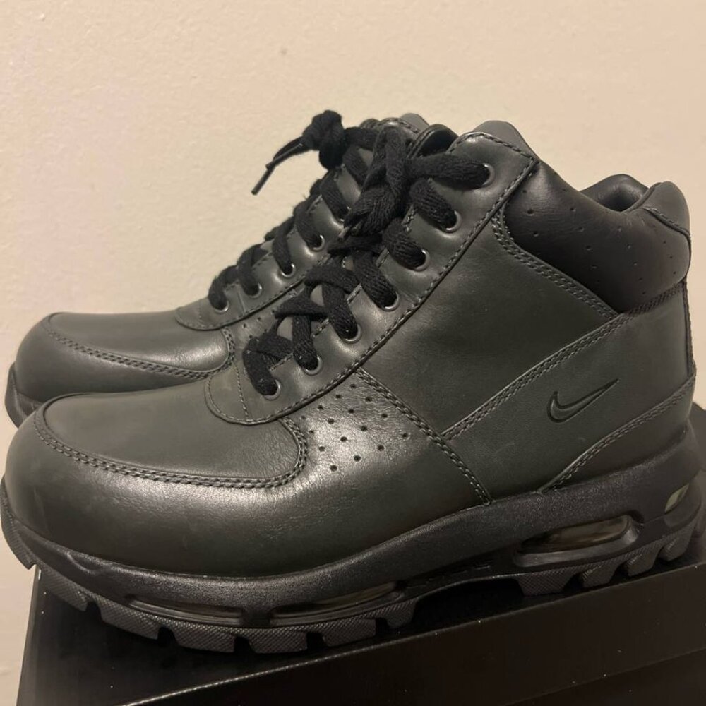 2011 Men's Nike Air Max Goadome ACG dark forest green/ black Boots Size 9 RARE